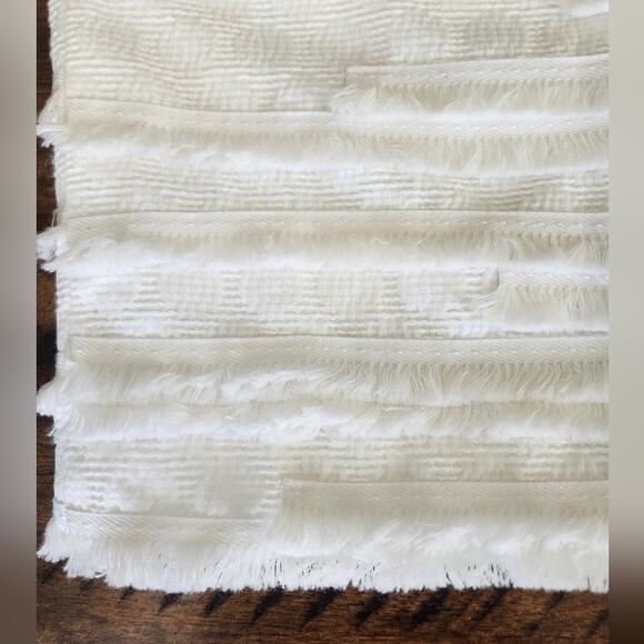 H&M White textured fringe tiered mini skirt size 6 - Picture 2 of 9